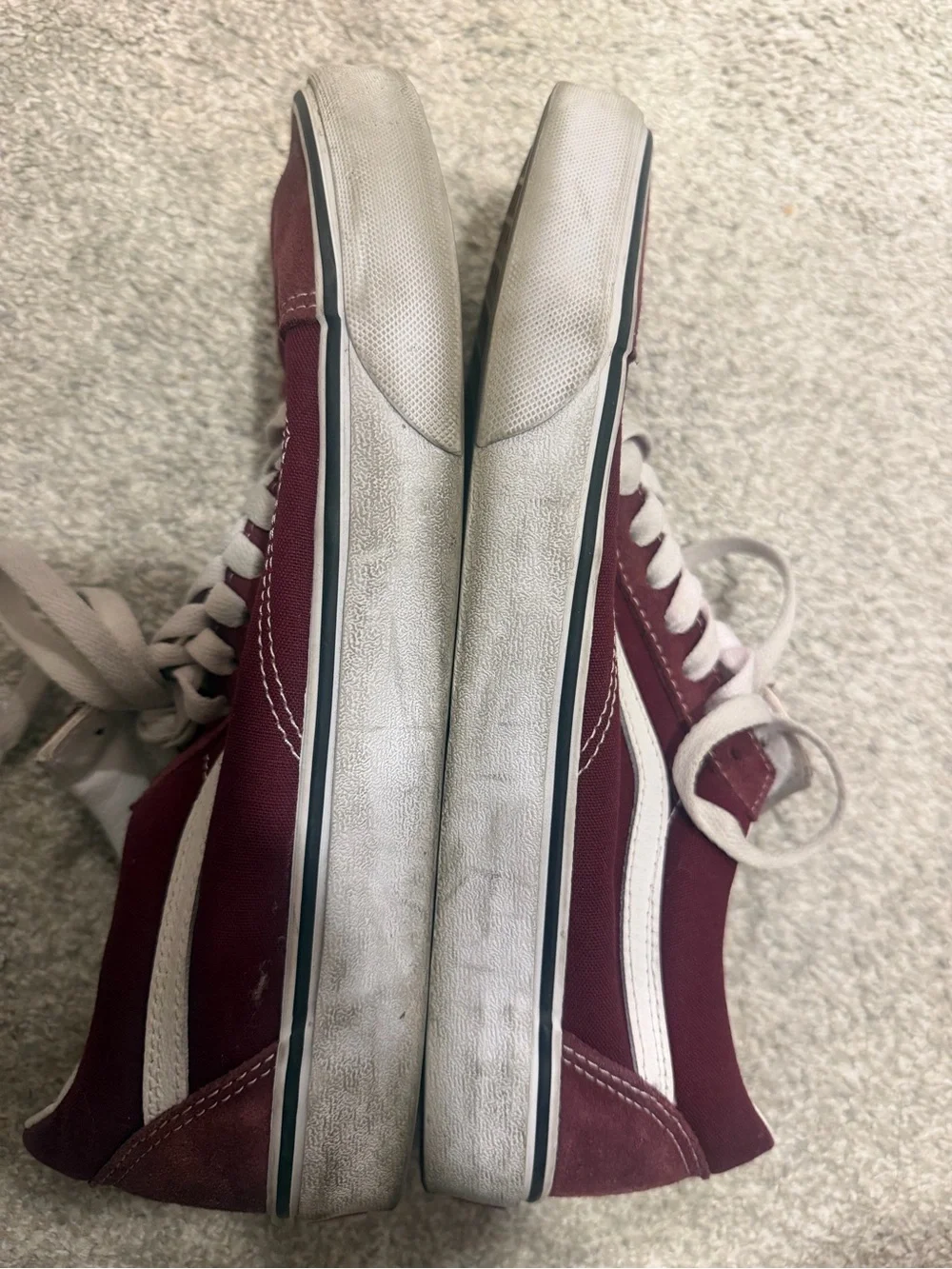 Vans Mens Old Skool Sneakers - Burgundy/White